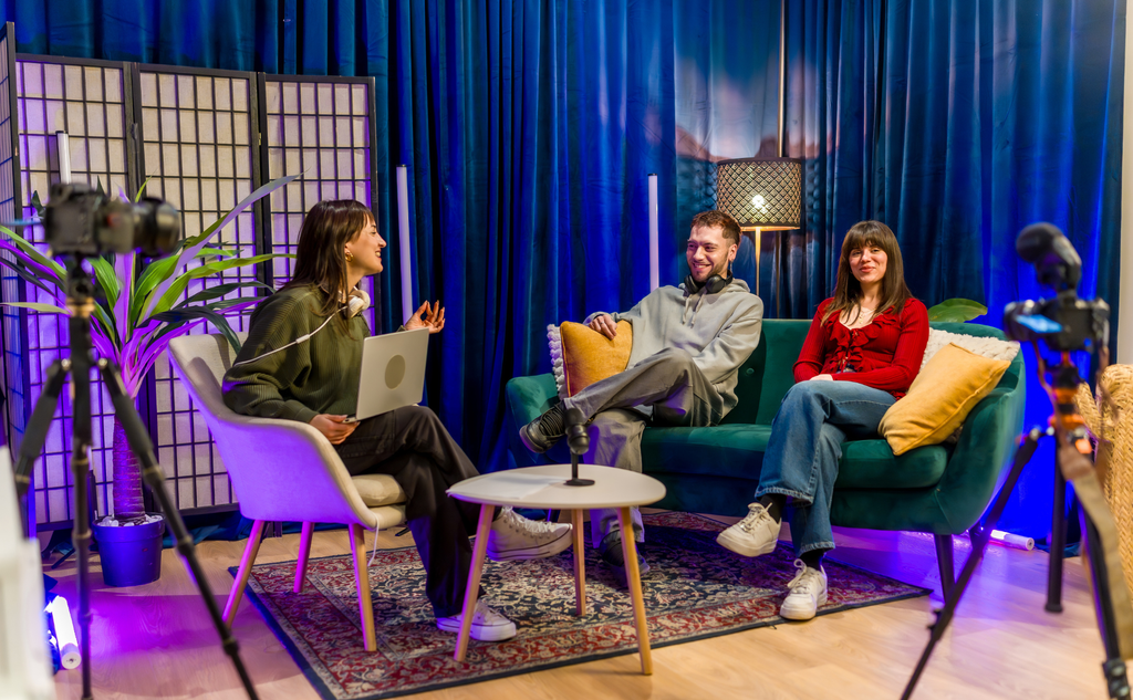 Podcast setting